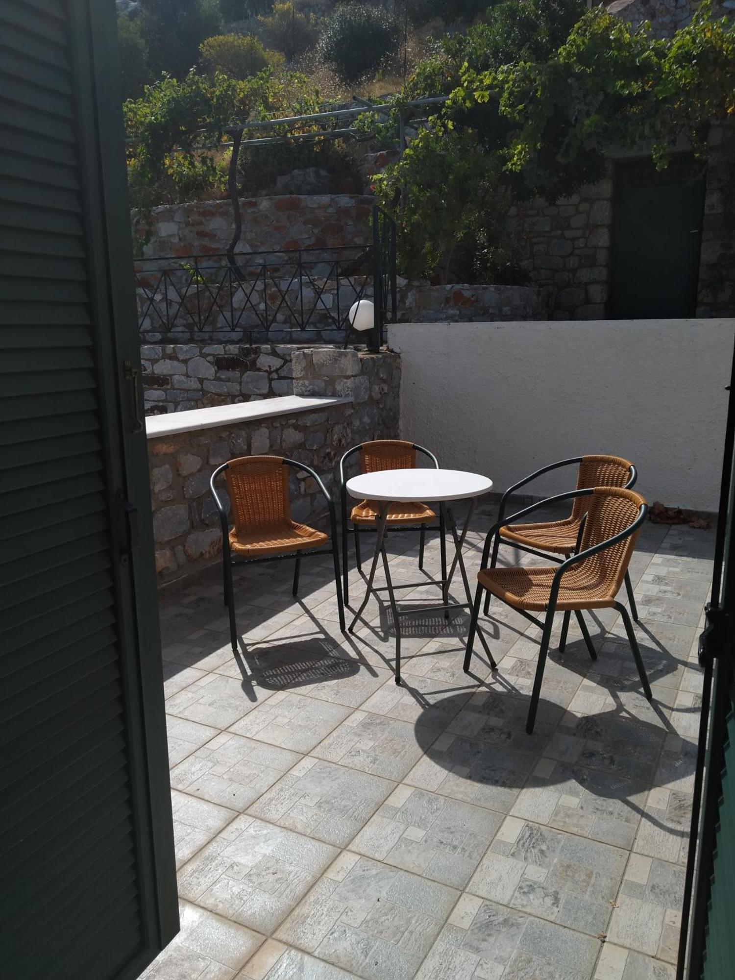 Vatoulia House Aparthotel Néon Oítilon Kültér fotó