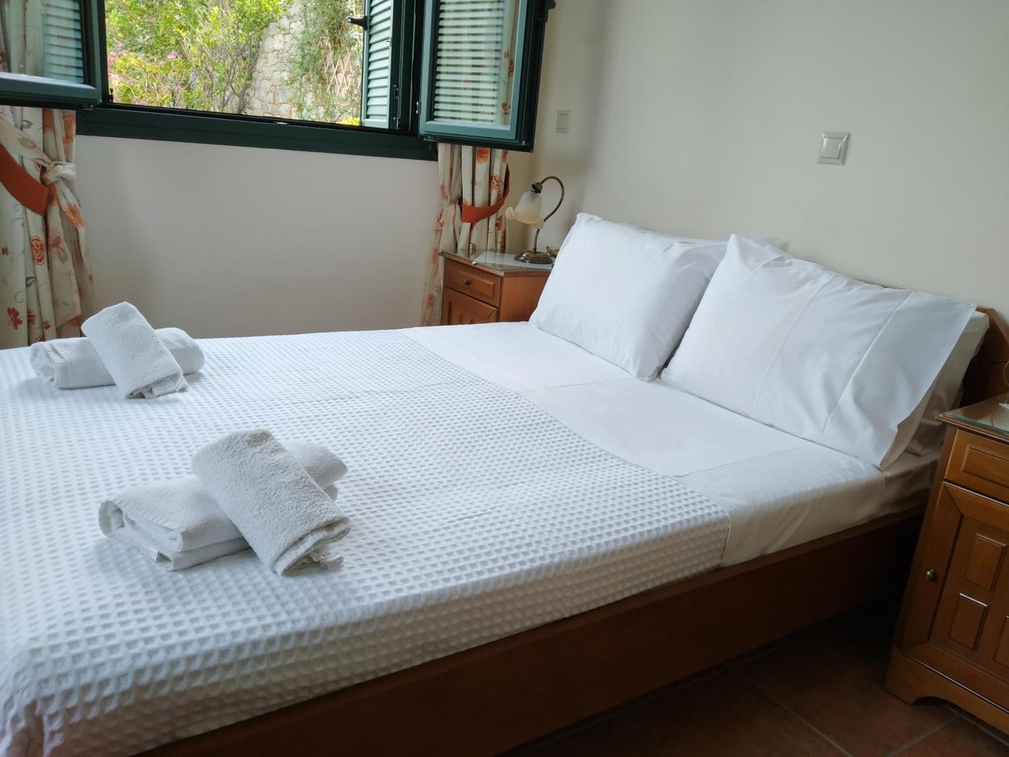 Vatoulia House Aparthotel Néon Oítilon Kültér fotó