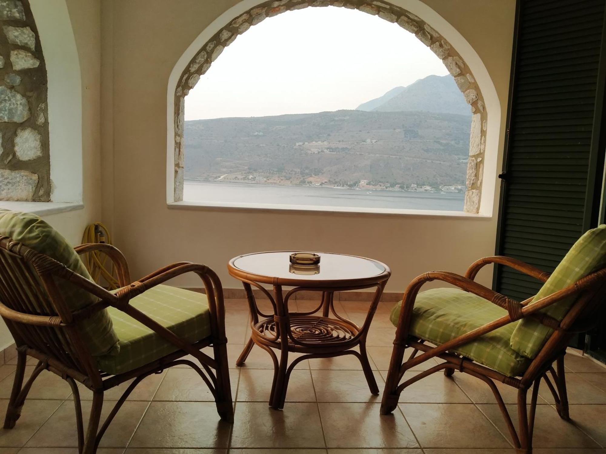 Vatoulia House Aparthotel Néon Oítilon Kültér fotó