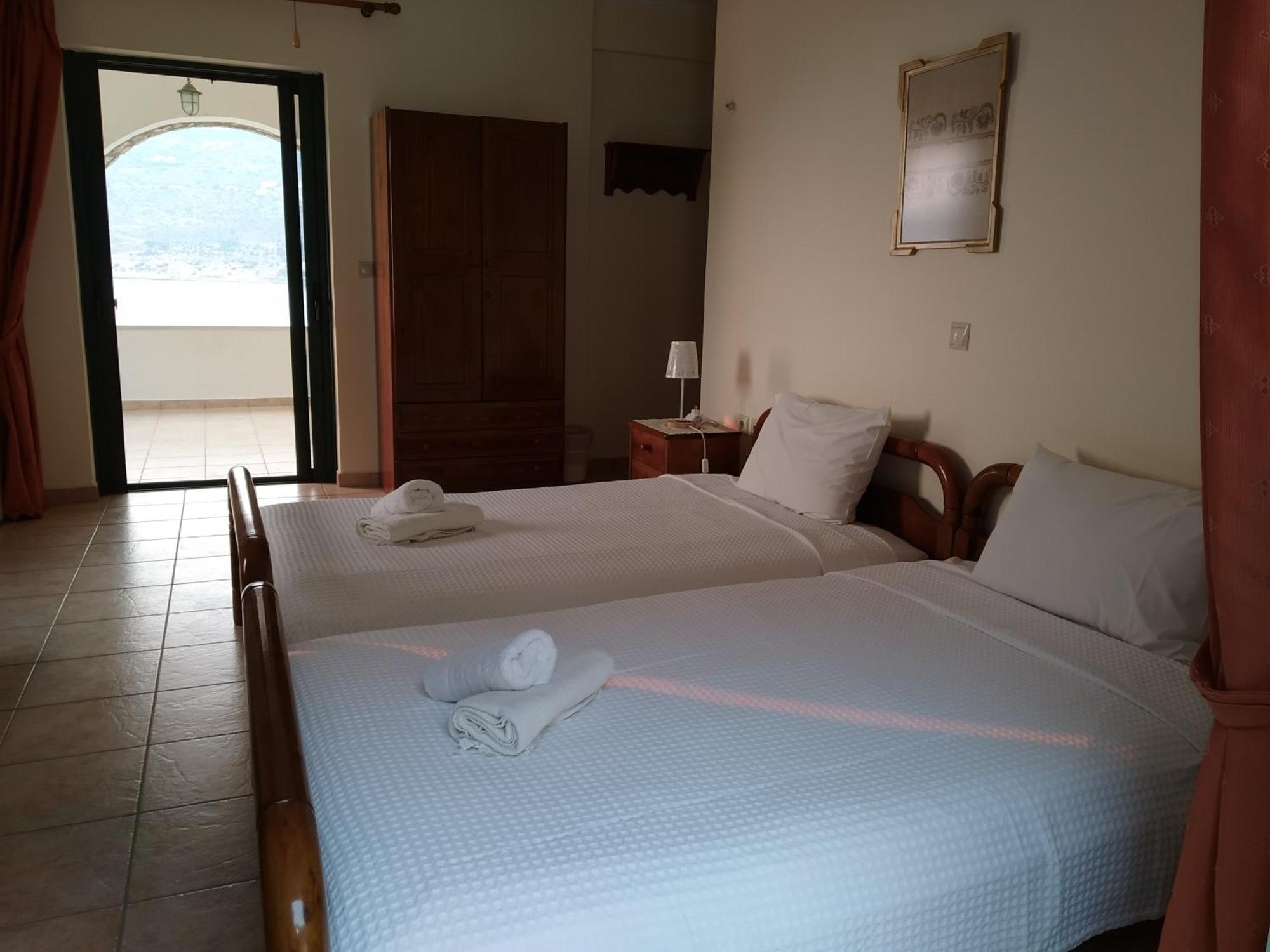 Vatoulia House Aparthotel Néon Oítilon Kültér fotó