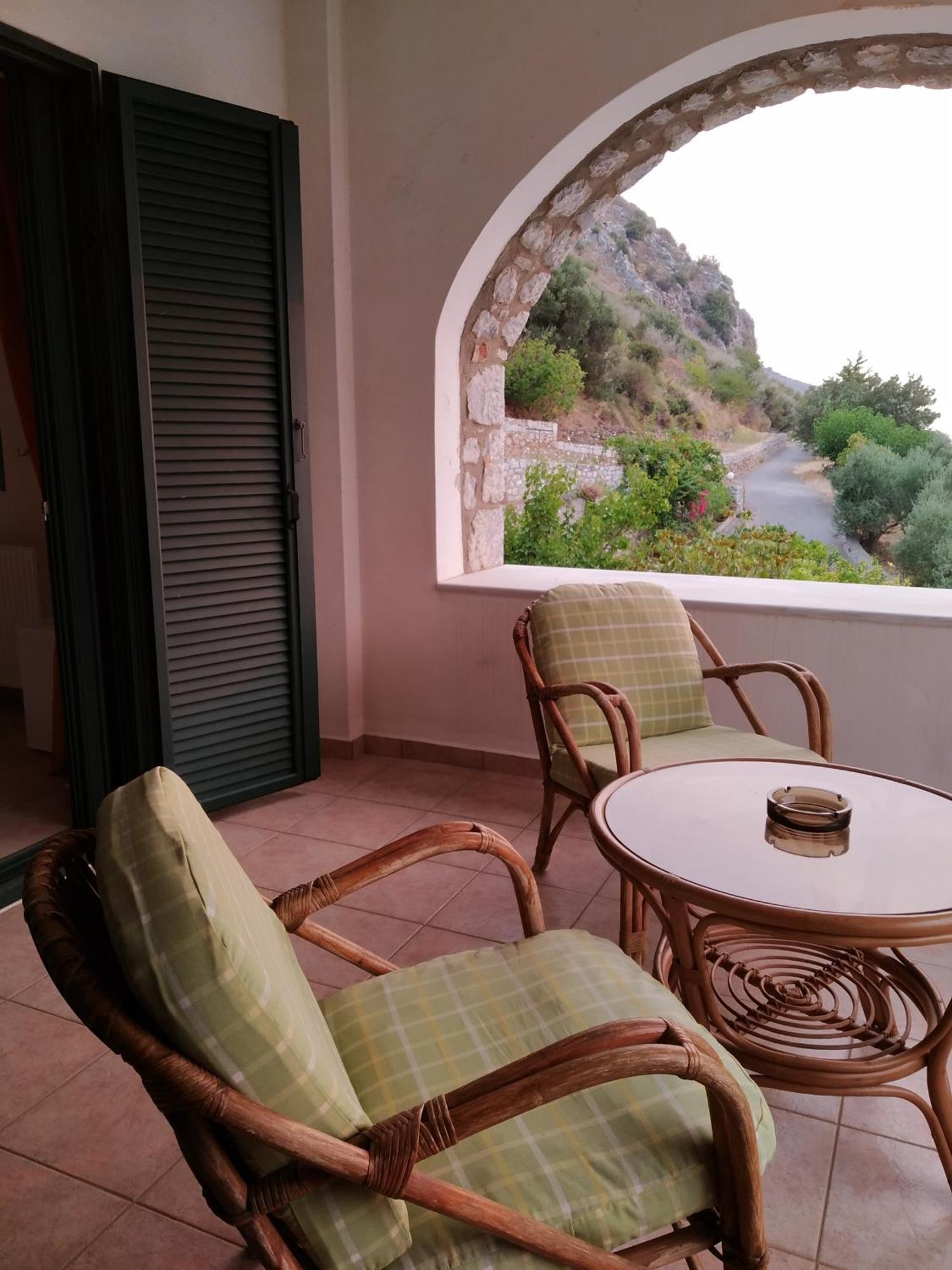 Vatoulia House Aparthotel Néon Oítilon Kültér fotó
